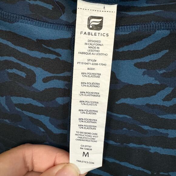 Fabletics Define PowerHold Leggings Womens M Zebra Print Workout Yoga Black Blue - Picture 7 of 7